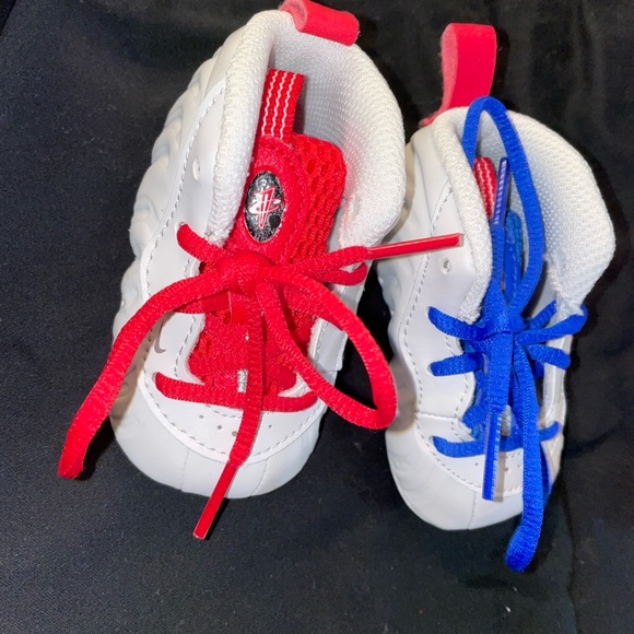 New Nike Foamposite
SIZE: 2c (Baby/Infants)
100% authentic guaranteed. - Picture 7 of 15